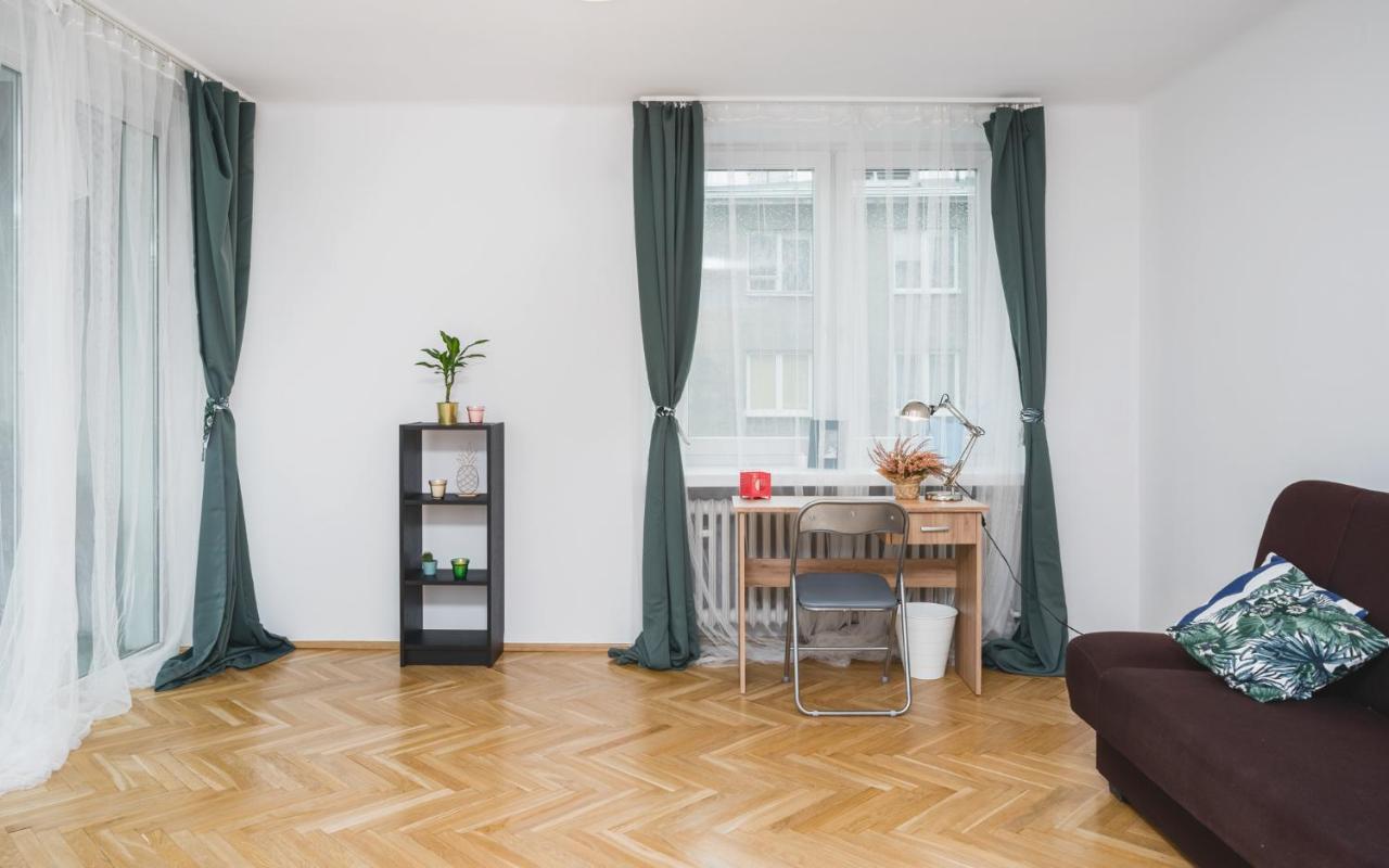 Sunshine Parkside Hideaway - 3 Bedroom - By Upstairs Краков Экстерьер фото